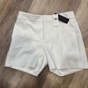 Brand New with Tags Banana Republic White Dress Shorts Size 4 Regular